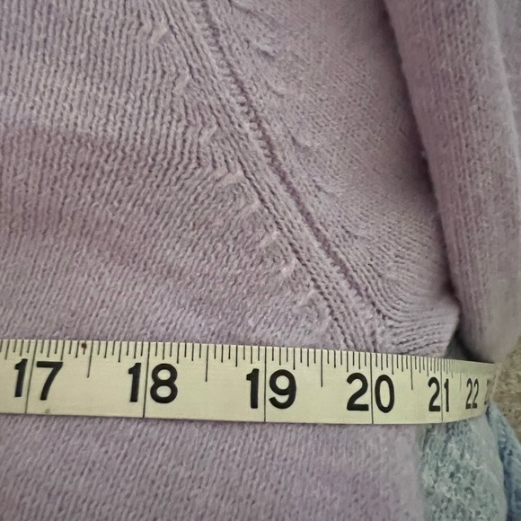 *SOLD*Free assembly lavender sweater sz L - Picture 5 of 6